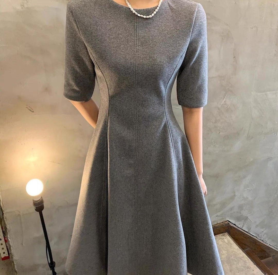 フレアロングワンピース Aラインロングワンピース グレー 灰色 白 ホワイト 韓国 オルチャン レディース きれいめロングワンピース きちんとロングワンピース ベ きちんとワンピース 韓国ワンピース フレアロングワンピース Aラインロングワンピース グレー 灰色 白 ホワイト 韓国 オルチャン レディース きれいめロングワンピース きちんとロングワンピース ベ きちんとワンピース 韓国ワンピース