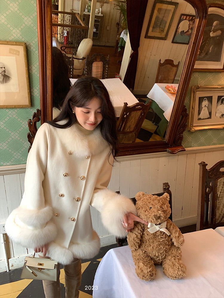 クリスマス秋冬キツネの毛をかたどったジョイント2024新型ダブルバックル厚手のラシャコート クリスマス秋冬キツネの毛をかたどったジョイント2024新型ダブルバックル厚手のラシャコート