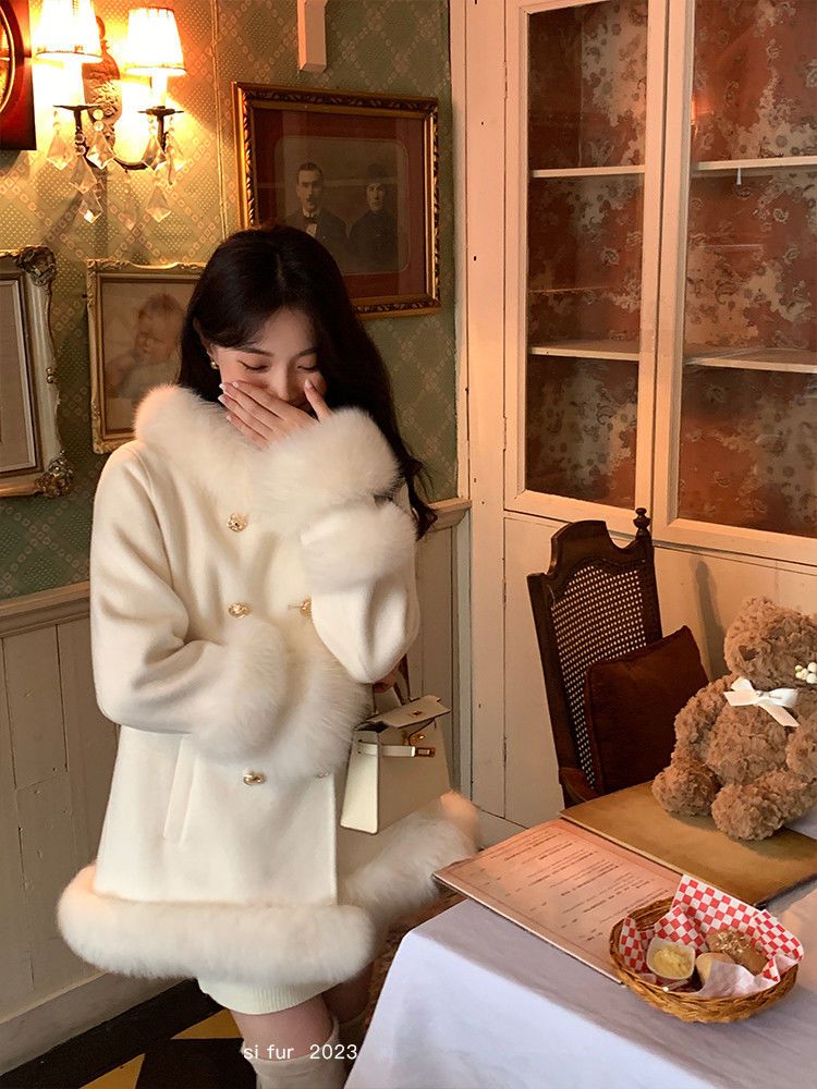 クリスマス秋冬キツネの毛をかたどったジョイント2024新型ダブルバックル厚手のラシャコート クリスマス秋冬キツネの毛をかたどったジョイント2024新型ダブルバックル厚手のラシャコート