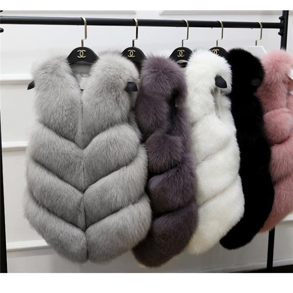 ファージレ レディース 毛皮ベスト ファーチョッキ ショット丈　フォークス　ファーコート フェイクフ