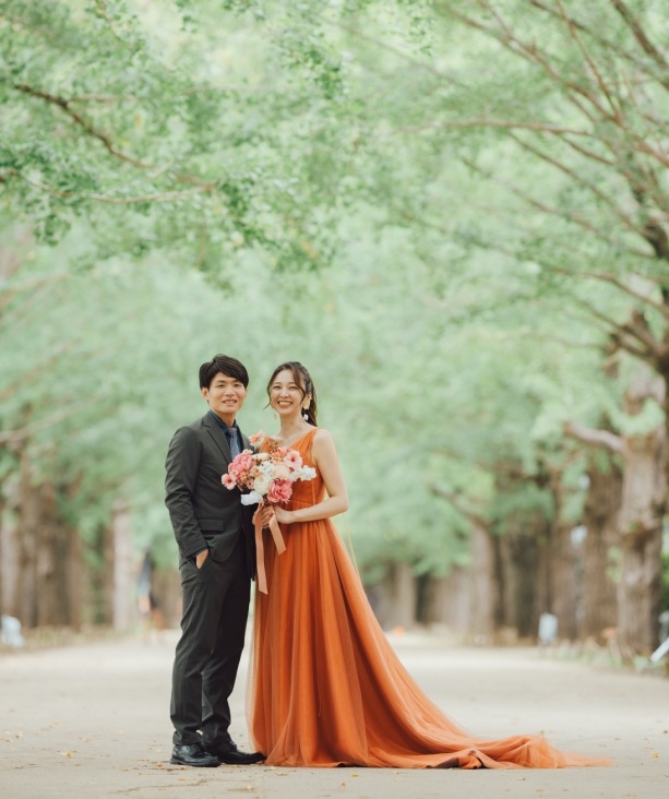 実例写真！カラードレス テラコッタ色 Vネック キャミソール チュールドレス 編み上げ 披露宴 前撮り