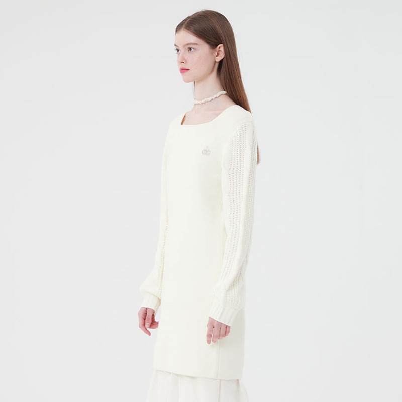 [IVE ウォニョン 着用] SMALL CHERRY KNIT DRESS 韓国 アイドル レディース セーター ワンピース 秋 冬