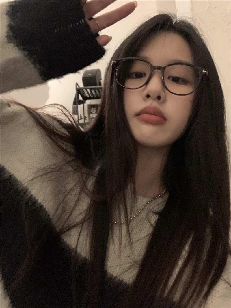 トップス セーター 長袖 萌袖 ラウンドネック もこもこ モコモコ ふわふわ かわいい 大人可愛い