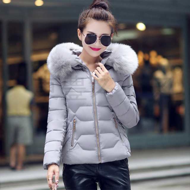 中綿ジャケット レディース 暖かい 帽子付き コート ゆったり 新作 アウター 冬 防寒 ショート丈 秋 長袖 体型カバー 無地 シン