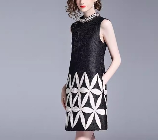 レディース ドレス ミニ ショート 膝上 袖なし ノースリーブ ラウンドネック 刺繍 ハイウエスト かわいい 大人可愛い きれいめ 上品 おしゃれ レトロ ガーリー 個性的 クール エレガント 存在感