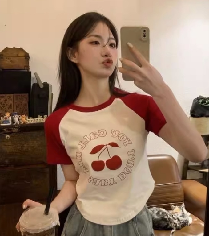 トップス Tシャツ カットソー 袖あり 半袖 5分袖 五分袖 丸襟 タイト 細身 ストレート かわいい 大人可愛い きれいめ シンプル カジュアル 大人 おしゃれ お洒落 大人女子 こなれ感 ラフ