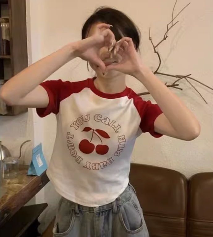 トップス Tシャツ カットソー 袖あり 半袖 5分袖 五分袖 丸襟 タイト 細身 ストレート かわいい 大人可愛い きれいめ シンプル カジュアル 大人 おしゃれ お洒落 大人女子 こなれ感 ラフ