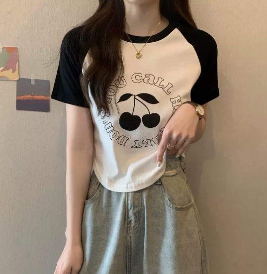 トップス Tシャツ カットソー 袖あり 半袖 5分袖 五分袖 丸襟 タイト 細身 ストレート かわいい 大人可愛い きれいめ シンプル カジュアル 大人 おしゃれ お洒落 大人女子 こなれ感 ラフ