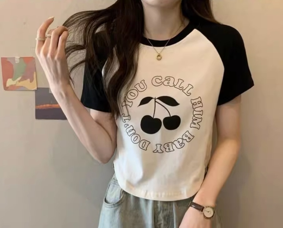 トップス Tシャツ カットソー 袖あり 半袖 5分袖 五分袖 丸襟 タイト 細身 ストレート かわいい 大人可愛い きれいめ シンプル カジュアル 大人 おしゃれ お洒落 大人女子 こなれ感 ラフ