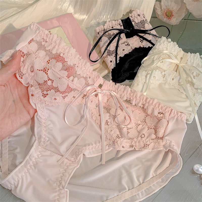 【1点ご購入 で10点プレゼントいたします】2025年女の子の甘い少女透かし彫りレースのレディースパンツ 【1点ご購入 で10点プレゼントいたします】2025年女の子の甘い少女透かし彫りレースのレディースパンツ