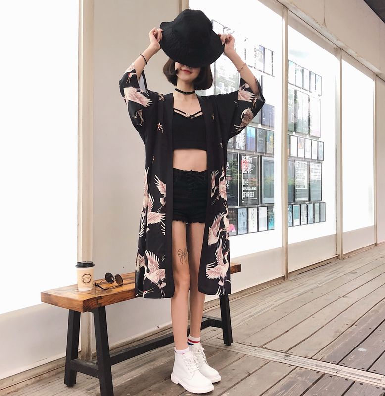 着物風 トップス 和柄 羽織 カーディガン シャツ ガウン 帯ベルト 可愛い ロング レディース 七分袖 長袖 鶴 おしゃれ 主役級 薄手 スリット ウエストベルト プリント 普段使い お出かけ 着物風 トップス 和柄 羽織 カーディガン シャツ ガウン 帯ベルト 可愛い ロング レディース 七分袖 長袖 鶴 おしゃれ 主役級 薄手 スリット ウエストベルト プリント 普段使い お出かけ