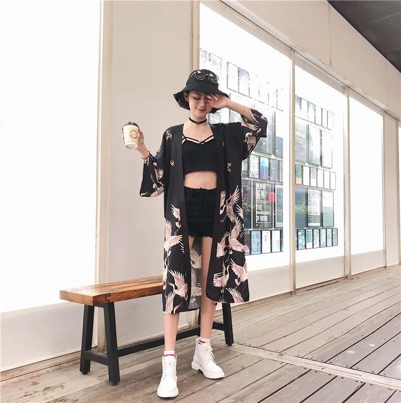 着物風 トップス 和柄 羽織 カーディガン シャツ ガウン 帯ベルト 可愛い ロング レディース 七分袖 長袖 鶴 おしゃれ 主役級 薄手 スリット ウエストベルト プリント 普段使い お出かけ 着物風 トップス 和柄 羽織 カーディガン シャツ ガウン 帯ベルト 可愛い ロング レディース 七分袖 長袖 鶴 おしゃれ 主役級 薄手 スリット ウエストベルト プリント 普段使い お出かけ
