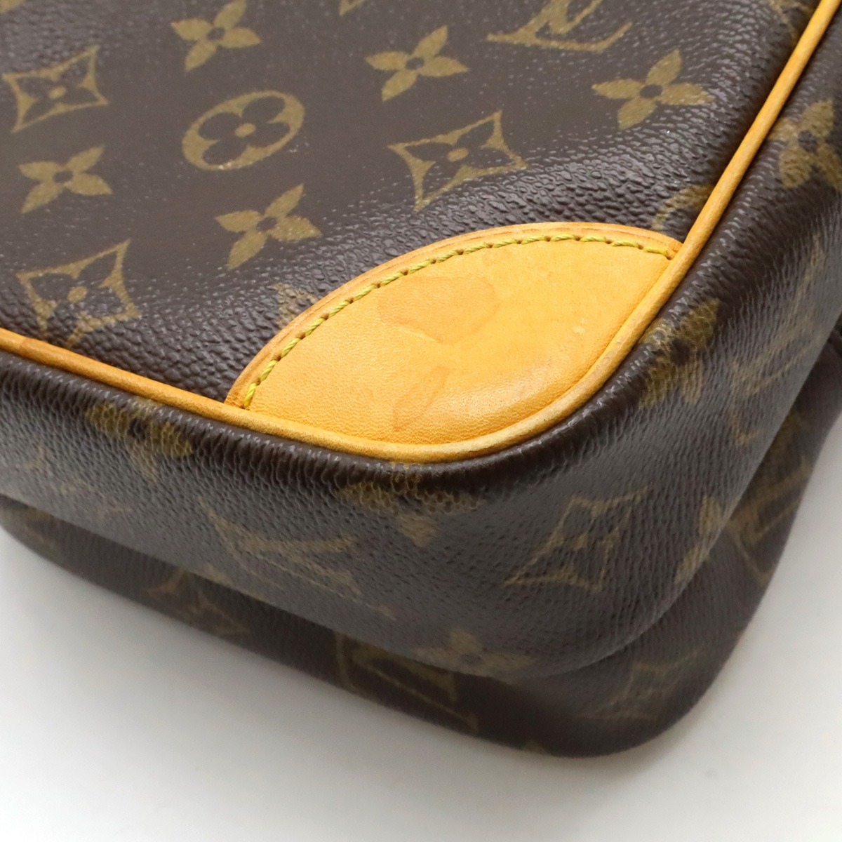 モノグラム アマゾン ショルダーバッグ ポシェット 斜め掛け M4523