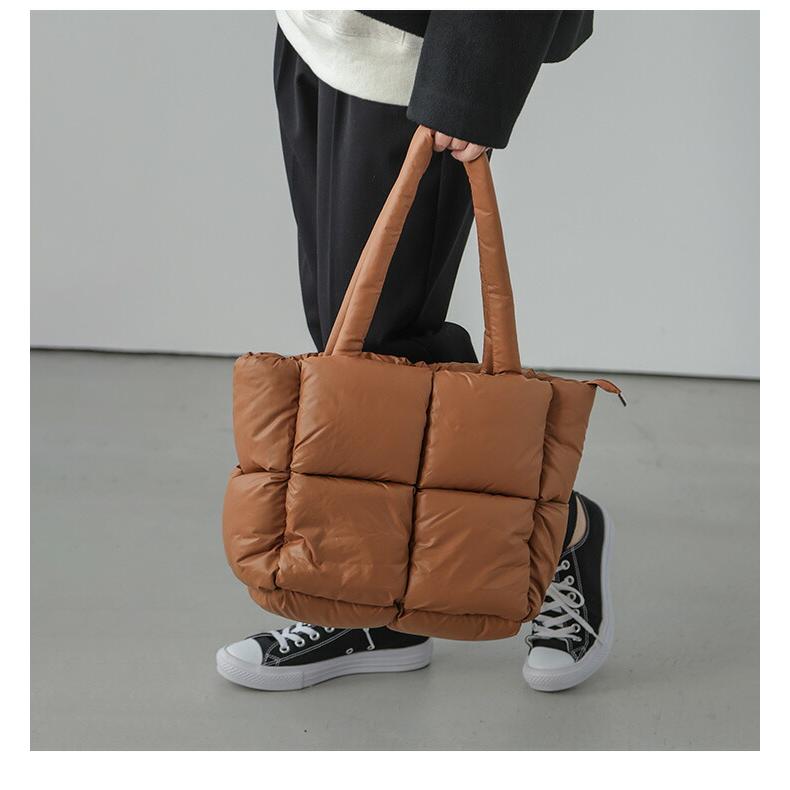 【期間限定】2wayキルティングバッグ トート ショルダー ダウン 無地 軽量 鞄 【akb308-085】【予約販売:15-20日】80込 【期間限定】2wayキルティングバッグ トート ショルダー ダウン 無地 軽量 鞄 【akb308-085】【予約販売:15-20日】80込