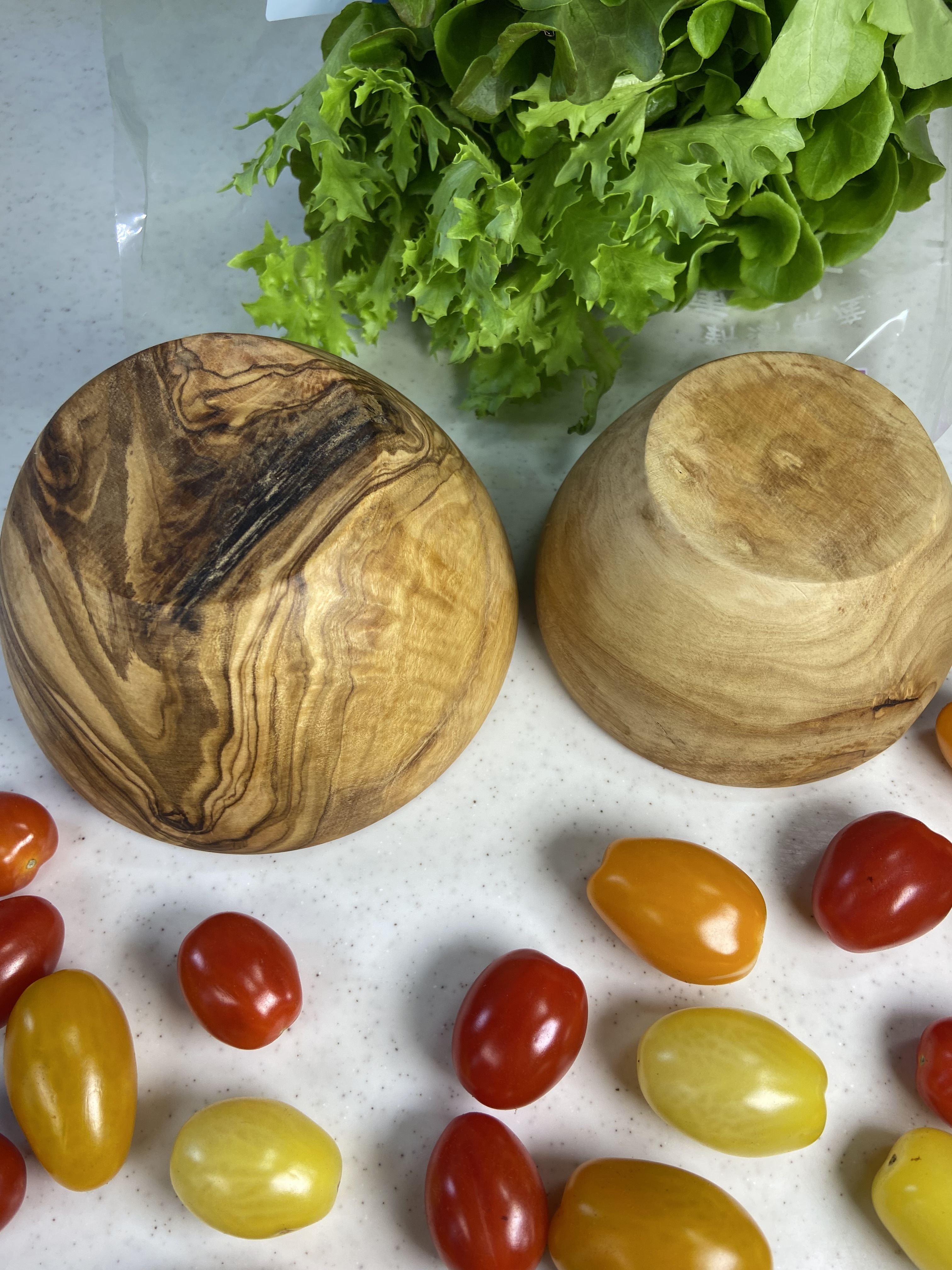 オリーブウッド　ハンドメイドボウル　大小2個セット