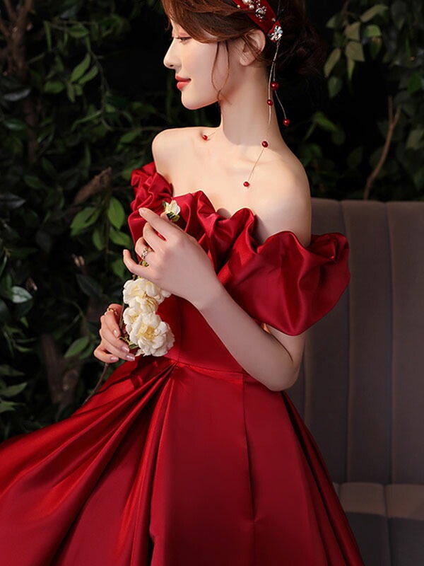 カラードレス ウェディングドレス ウエディングドレス イブニングドレス Aラインドレス 赤 ワインレッド オフショルダー 編み上げ 発表会 演奏会 結婚式 二次会パーティードレス ロングドレス カクテ