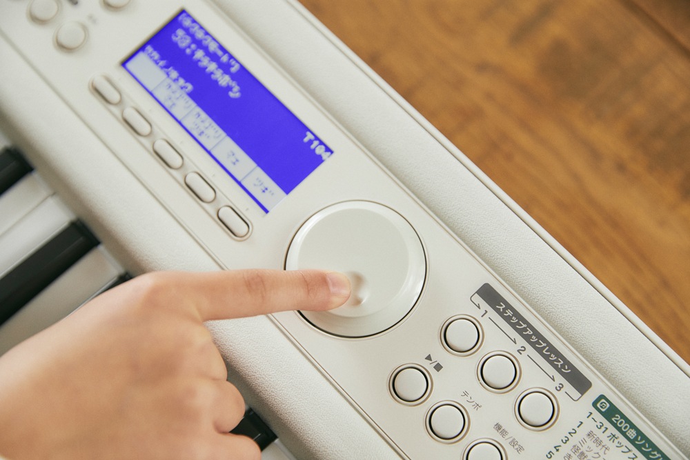 カシオ LK-530 61鍵キーボード LK530 カシオ LK-530 61鍵キーボード LK530