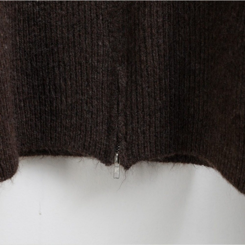 [pippin] ピピン裾開きジッパープチハイネックニット#111000