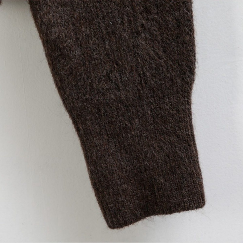 [pippin] ピピン裾開きジッパープチハイネックニット#111000