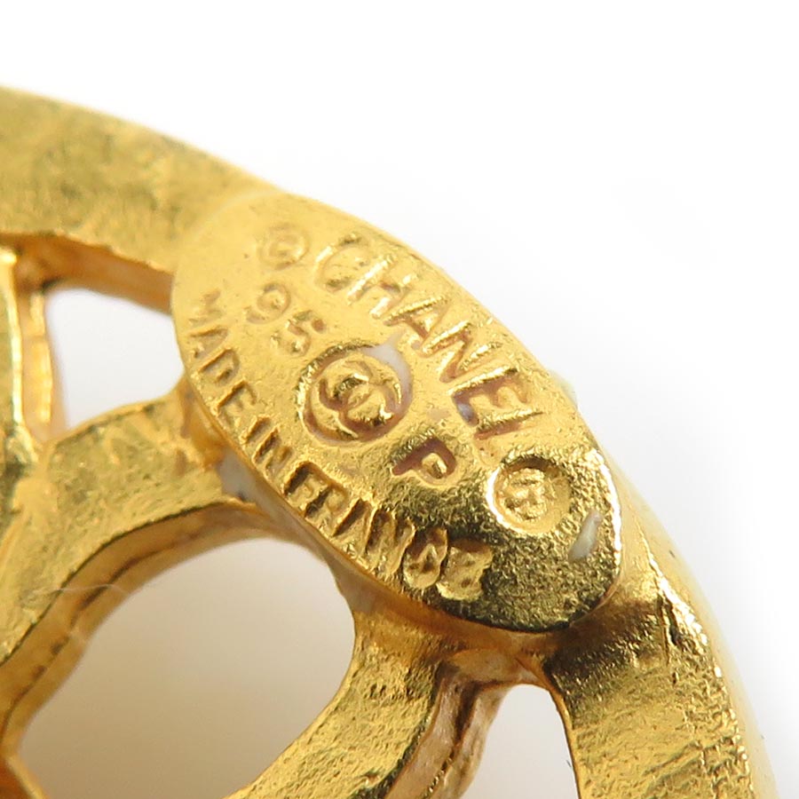 シャネル CHANEL イヤリング ココマーク メタル ゴールド レディース w1015a シャネル CHANEL イヤリング ココマーク メタル ゴールド レディース w1015a