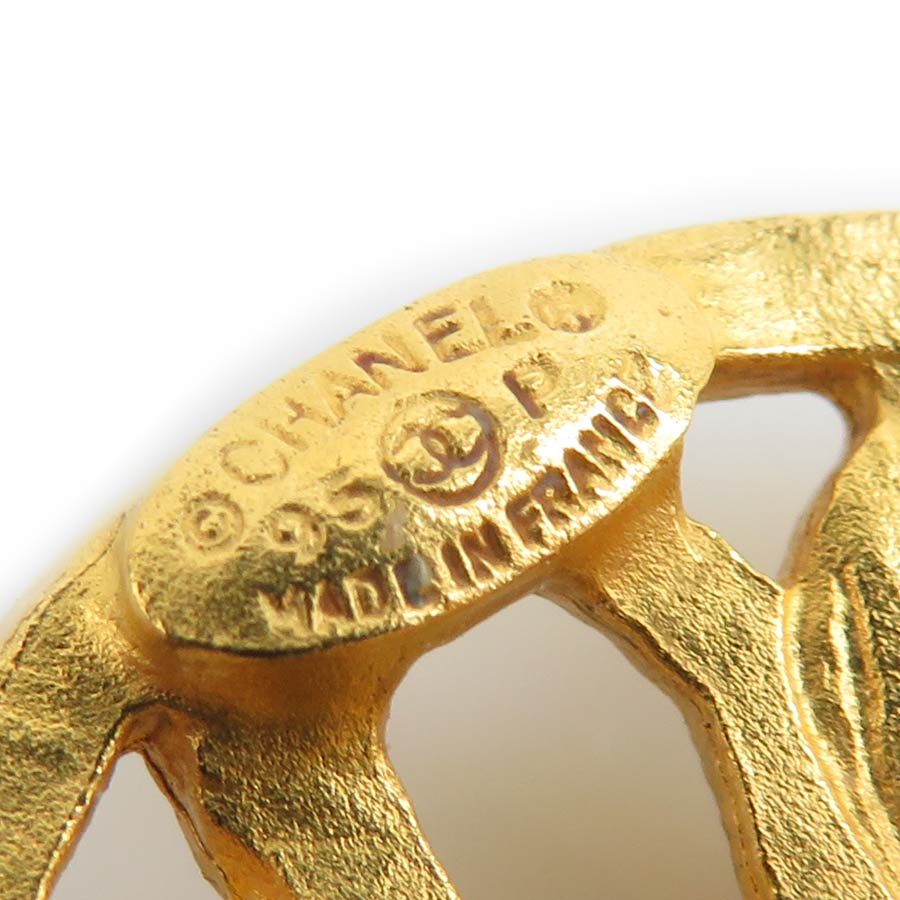 シャネル CHANEL イヤリング ココマーク メタル ゴールド レディース w1015a シャネル CHANEL イヤリング ココマーク メタル ゴールド レディース w1015a