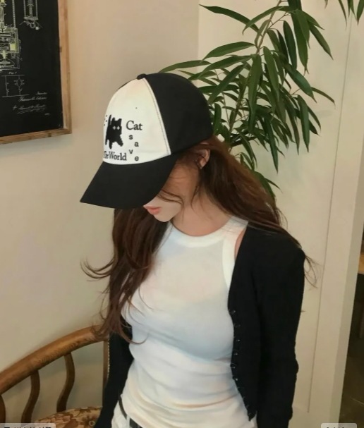 【韓国限定】MUCENT × Cat The World コラボピクセルキャップ ブラック ストリート系 【韓国限定】MUCENT × Cat The World コラボピクセルキャップ ブラック ストリート系