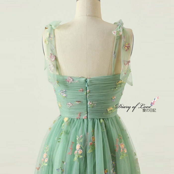 【即納】ウェディングドレス カラードレス Aラインドレス 二次会ドレス 結婚式ドレス 演奏会 グリーン/オレンジ/ブルー ロングドレス ファスナー 森ガール 肩紐 ベアトップ 刺繍入り ウェデ 【即納】ウェディングドレス カラードレス Aラインドレス 二次会ドレス 結婚式ドレス 演奏会 グリーン/オレンジ/ブルー ロングドレス ファスナー 森ガール 肩紐 ベアトップ 刺繍入り ウェデ