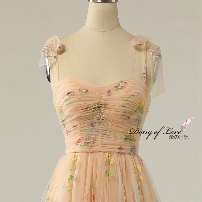 【即納】ウェディングドレス カラードレス Aラインドレス 二次会ドレス 結婚式ドレス 演奏会 グリーン/オレンジ/ブルー ロングドレス ファスナー 森ガール 肩紐 ベアトップ 刺繍入り ウェデ 【即納】ウェディングドレス カラードレス Aラインドレス 二次会ドレス 結婚式ドレス 演奏会 グリーン/オレンジ/ブルー ロングドレス ファスナー 森ガール 肩紐 ベアトップ 刺繍入り ウェデ