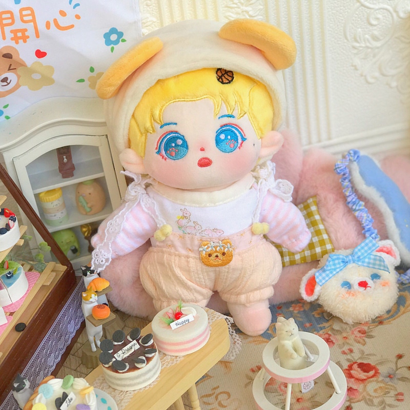 ぬいぐるみ 20cm 無属性 本体 着せ替え人形q版蔡徐坤綿人形はスターのぬいぐるみの裸人形に着替えた