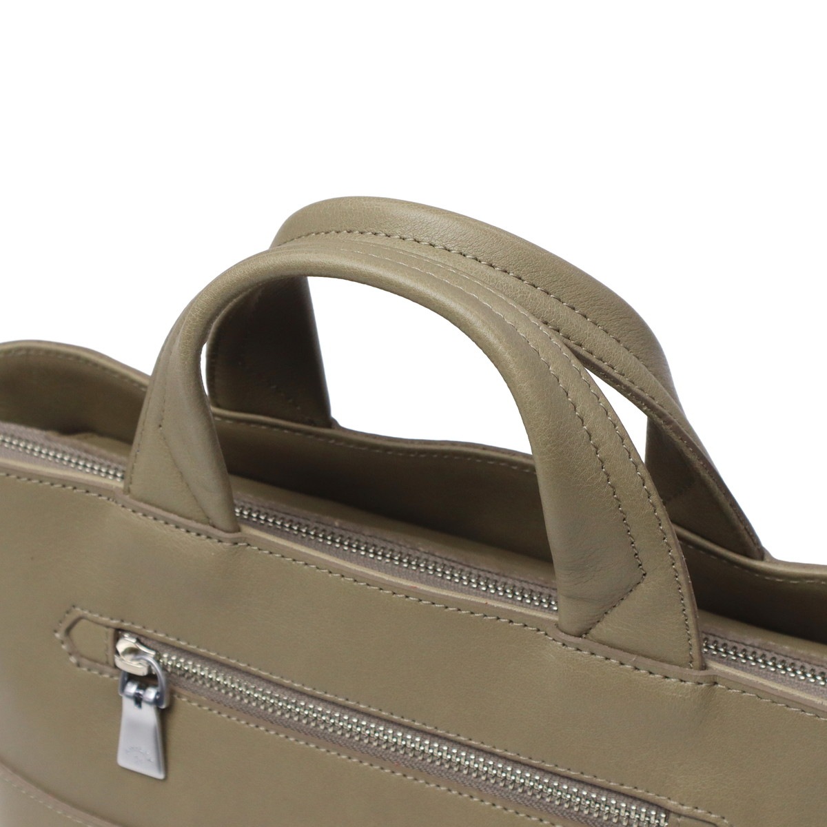 正規取扱店 レディース メンズ ファスナー付き 本革 革 横型 舟形 小さめ 軽量 軽い 日本製 A5 Artisan Leather Tote 36-02001 正規取扱店 レディース メンズ ファスナー付き 本革 革 横型 舟形 小さめ 軽量 軽い 日本製 A5 Artisan Leather Tote 36-02001