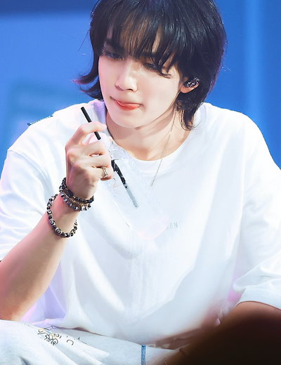 Qoo10] [SEVENTEENジョンハン 着用] : 腕時計・アクセサリー