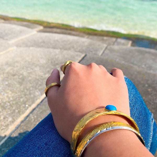 ハワイアンジュエリー バングル ターコイズ カレイキニ スクロール レディース メンズ 金属アレルギー対応 サージカル ステンレス プレゼント ハワイアンジュエリー バングル ターコイズ カレイキニ スクロール レディース メンズ 金属アレルギー対応 サージカル ステンレス プレゼント