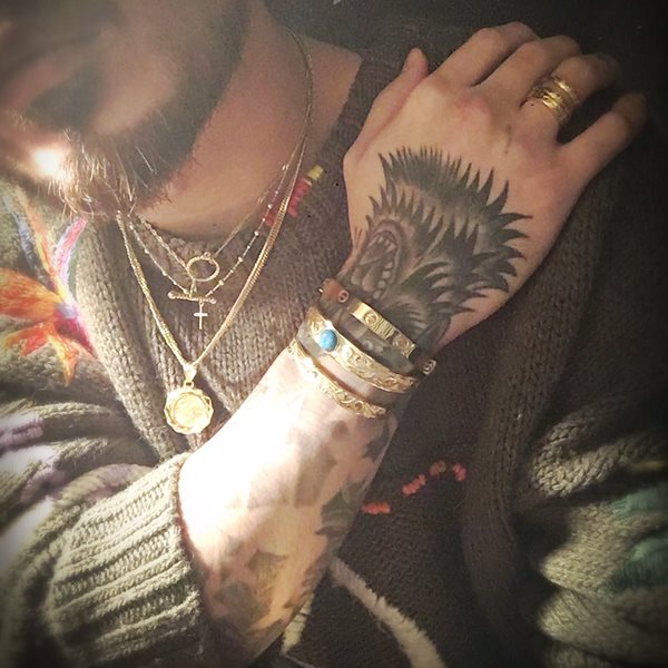 ハワイアンジュエリー バングル ターコイズ カレイキニ スクロール レディース メンズ 金属アレルギー対応 サージカル ステンレス プレゼント ハワイアンジュエリー バングル ターコイズ カレイキニ スクロール レディース メンズ 金属アレルギー対応 サージカル ステンレス プレゼント