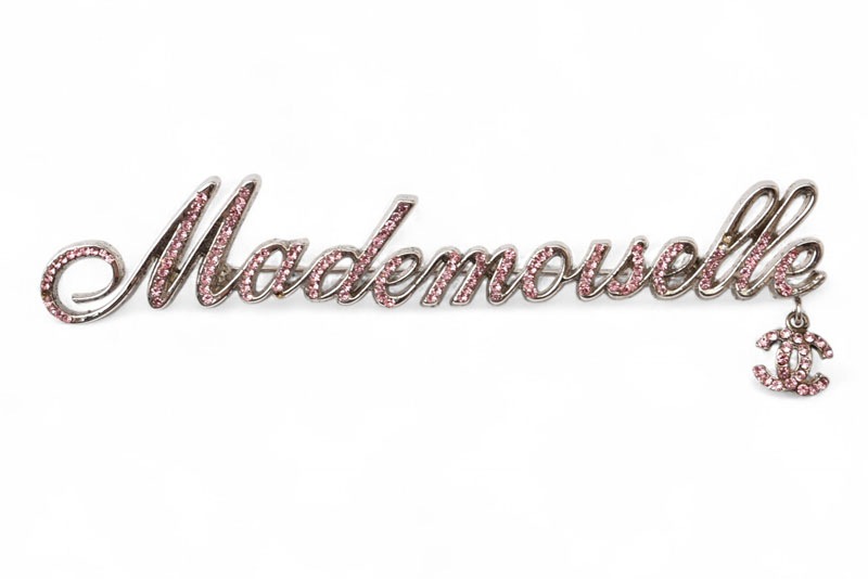 ブローチ ピンブローチ マドモアゼル/ロゴ ラインストーン ココ シルバー/ローズ 02【中古】 ブローチ ピンブローチ マドモアゼル/ロゴ ラインストーン ココ シルバー/ローズ 02【中古】