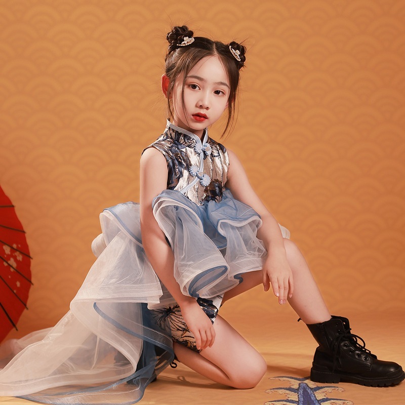 Qoo10限定キッズ ウェディングドレス 子供用ドレスチャイナドレス2025新型女の子モデルがショーに登場ドレスを改良 子供 ワンピース Qoo10限定キッズ ウェディングドレス 子供用ドレスチャイナドレス2025新型女の子モデルがショーに登場ドレスを改良 子供 ワンピース