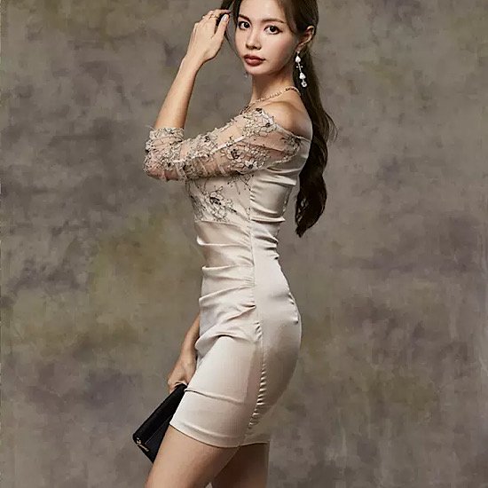 【取寄:納期2週間】結婚式ドレス オフショルダー 長袖 スリム 刺繍 ゴージャス デコルテ 発表会 演奏会 レディース 結婚式 ステージ衣装 ショート丈 エレガント ウエディングドレス 【取寄:納期2週間】結婚式ドレス オフショルダー 長袖 スリム 刺繍 ゴージャス デコルテ 発表会 演奏会 レディース 結婚式 ステージ衣装 ショート丈 エレガント ウエディングドレス