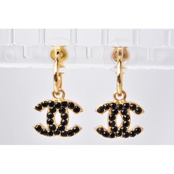 ピアス CHANEL ロゴ/CC ココマーク スイング ラインストーン/ブラック/ゴールド ピアス CHANEL ロゴ/CC ココマーク スイング ラインストーン/ブラック/ゴールド