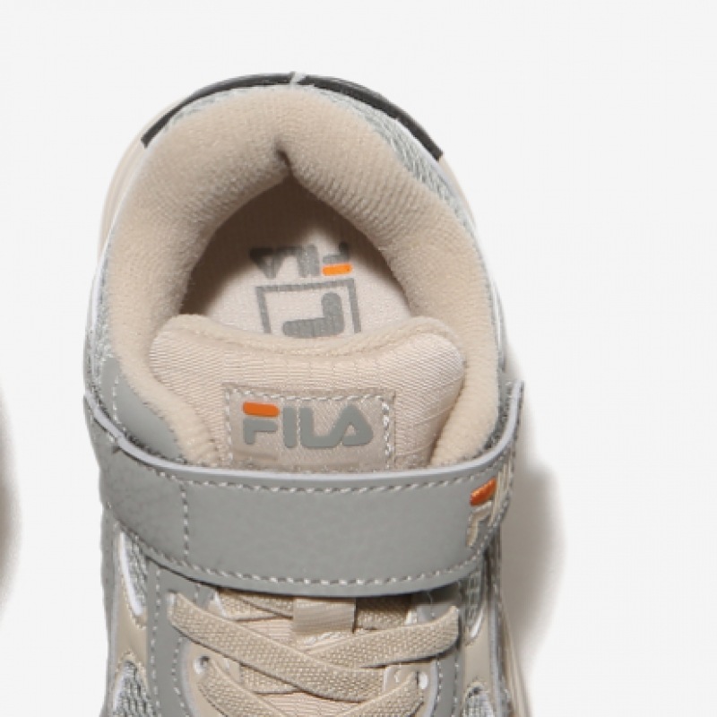 [FILA KIDS] キッズブースター KD (3XM01575E-050) Q0Z3XM01575E050