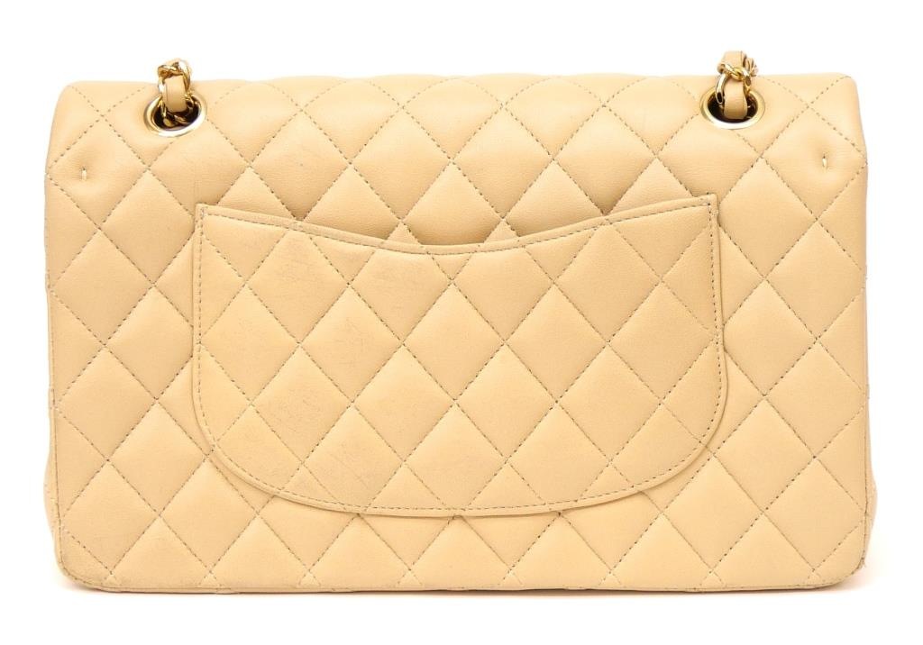 シャネル CHANEL マトラッセ25 チェーンショルダーバッグ ダブルフラップ ベージュ ラムスキン 【中古】(64969)