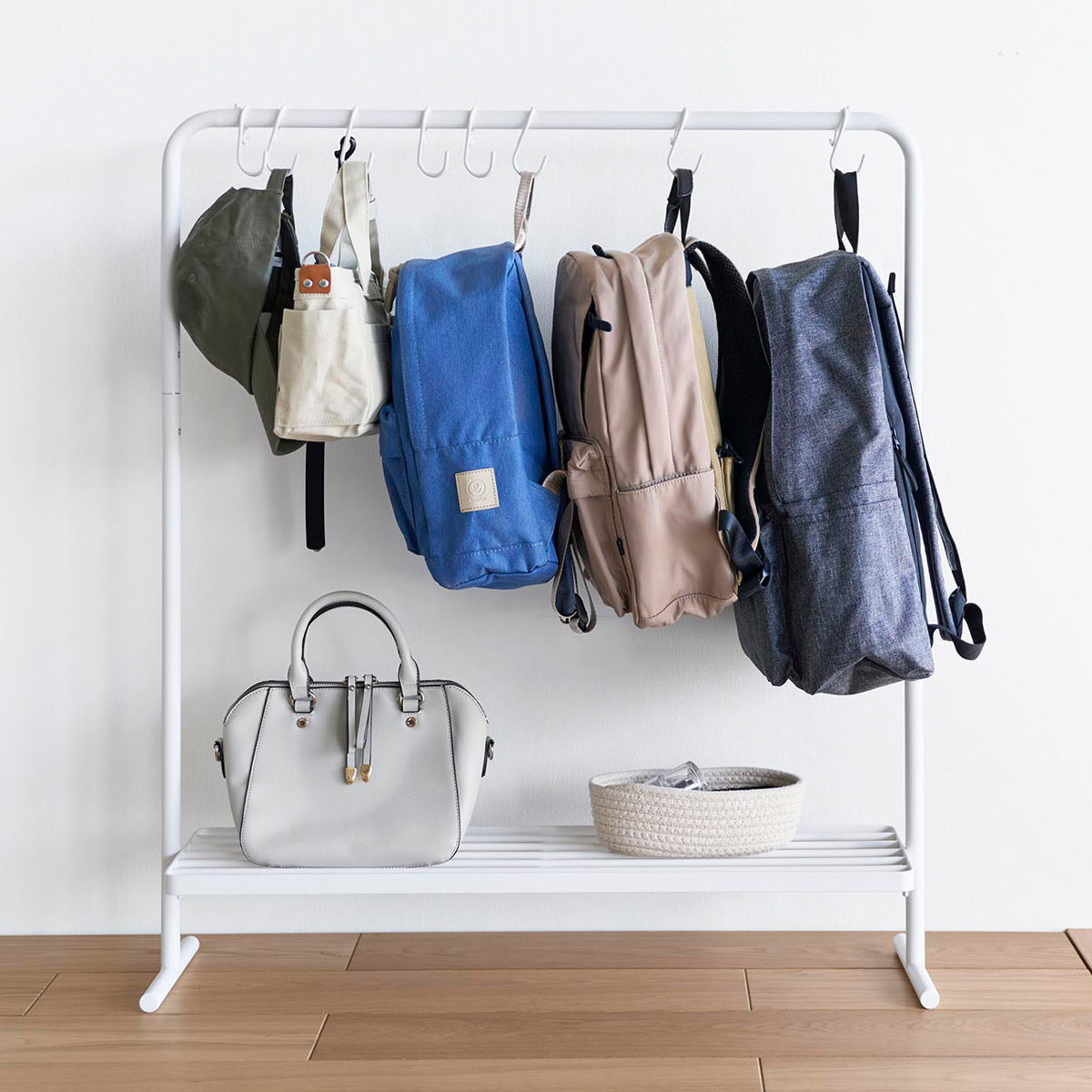 山崎実業 tower バッグ収納ラック タワー 4903208101578 タワーシリーズ バッグ収納 ラック 収納ラック バッグ カバン かばん 吊るす 吊り下げ ハンガーラック 鞄 スリム 山崎実業 tower バッグ収納ラック タワー 4903208101578 タワーシリーズ バッグ収納 ラック 収納ラック バッグ カバン かばん 吊るす 吊り下げ ハンガーラック 鞄 スリム