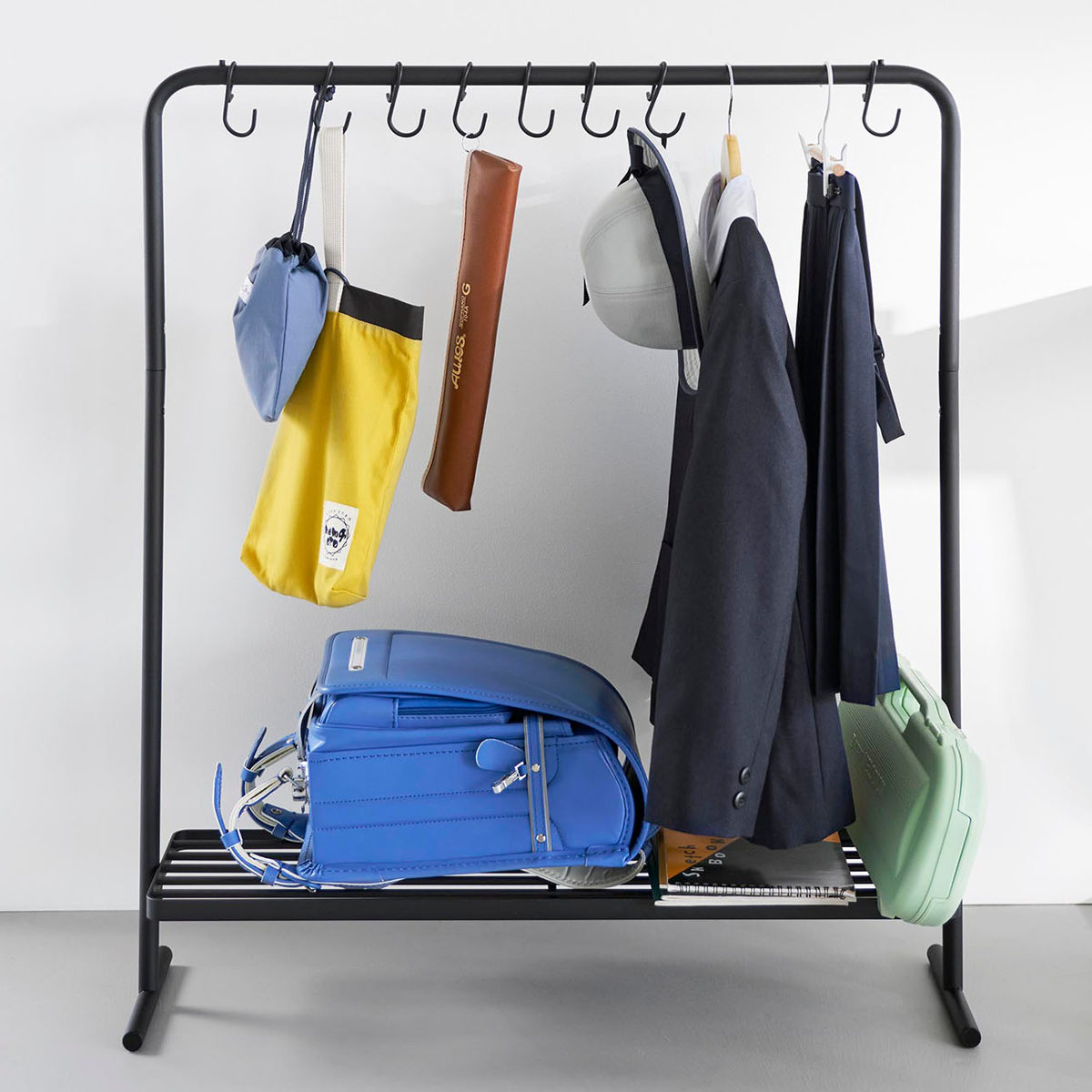 山崎実業 tower バッグ収納ラック タワー 4903208101578 タワーシリーズ バッグ収納 ラック 収納ラック バッグ カバン かばん 吊るす 吊り下げ ハンガーラック 鞄 スリム 山崎実業 tower バッグ収納ラック タワー 4903208101578 タワーシリーズ バッグ収納 ラック 収納ラック バッグ カバン かばん 吊るす 吊り下げ ハンガーラック 鞄 スリム