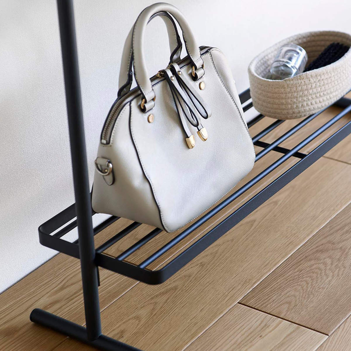 山崎実業 tower バッグ収納ラック タワー 4903208101578 タワーシリーズ バッグ収納 ラック 収納ラック バッグ カバン かばん 吊るす 吊り下げ ハンガーラック 鞄 スリム 山崎実業 tower バッグ収納ラック タワー 4903208101578 タワーシリーズ バッグ収納 ラック 収納ラック バッグ カバン かばん 吊るす 吊り下げ ハンガーラック 鞄 スリム