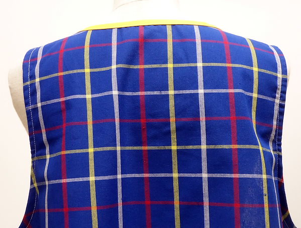 エプロン/保育士/ドラえもん/キャラクター/チェック柄 エプロン/保育士/ドラえもん/キャラクター/チェック柄 送料無料 婦人