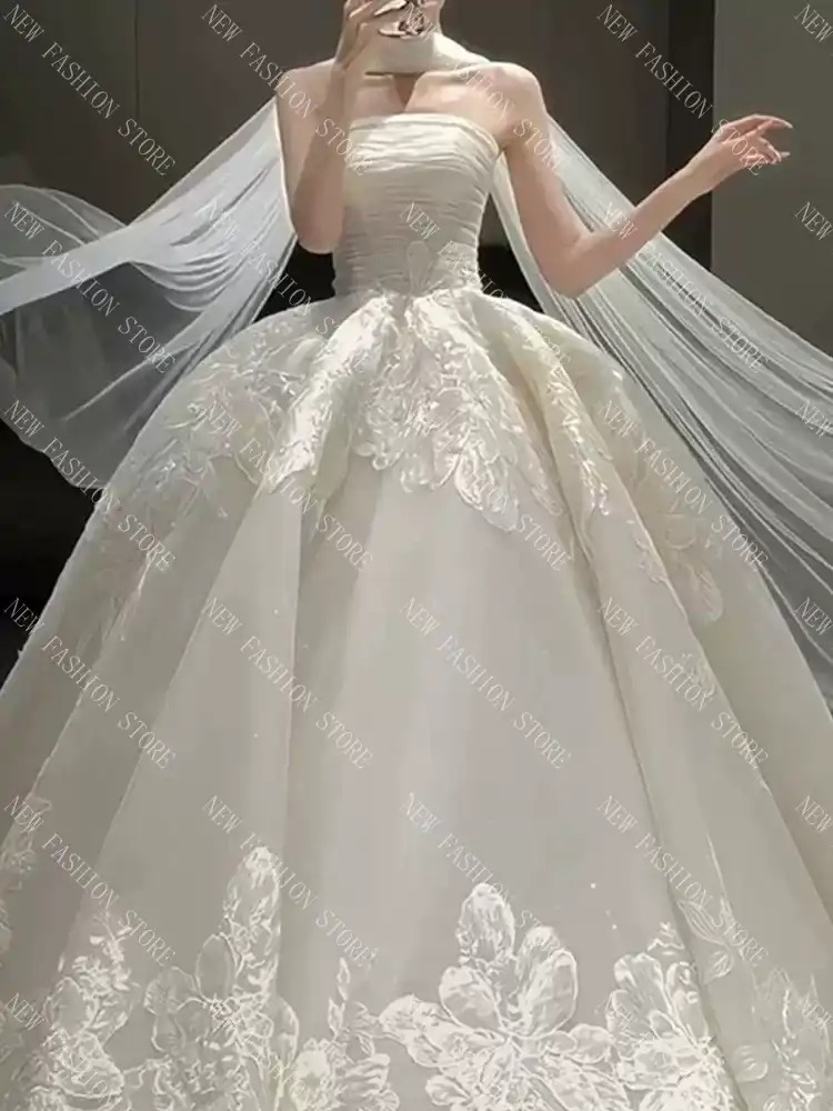 フランス式チューブトップのウェディングドレス-68