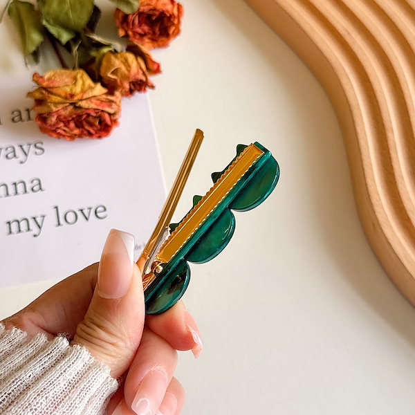 Qoo10] ヘアクリップ ヘアピン 子猫 ねこ クリ