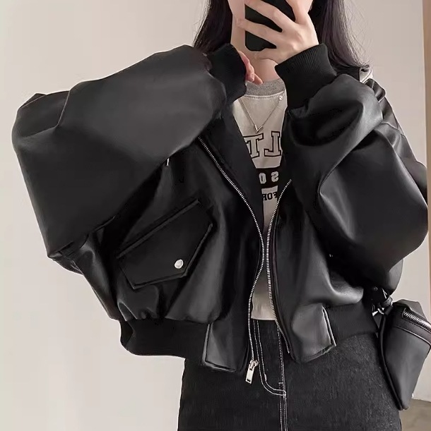 レディース ジャケット フェイクレザージャケット 長袖 クルーネック ファスナー ポケット 前開き フード付き フェイクレザー 大人可愛い シンプル カジュアル おしゃれ かっこいい こなれ感 ラフ