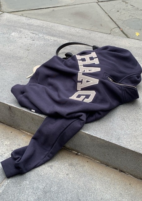 a haag half zip-up スウェット (2 COLORS)