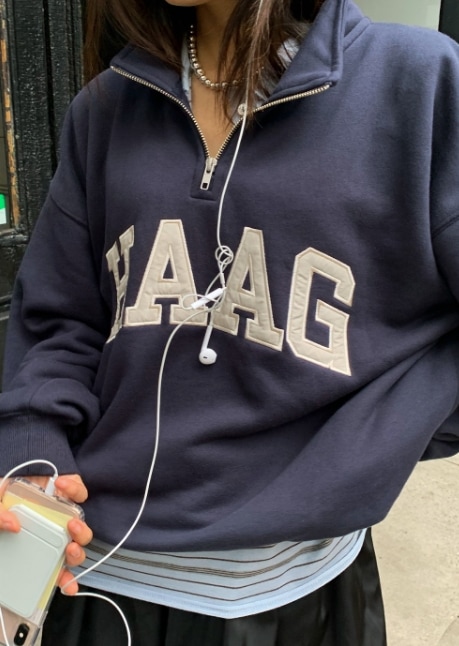 a haag half zip-up スウェット (2 COLORS)