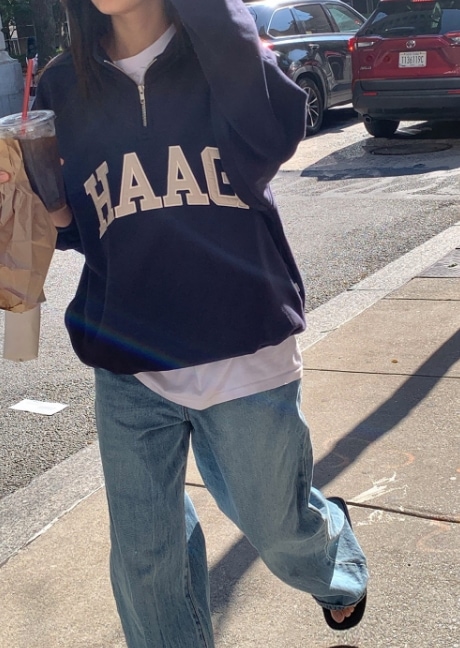 a haag half zip-up スウェット (2 COLORS)