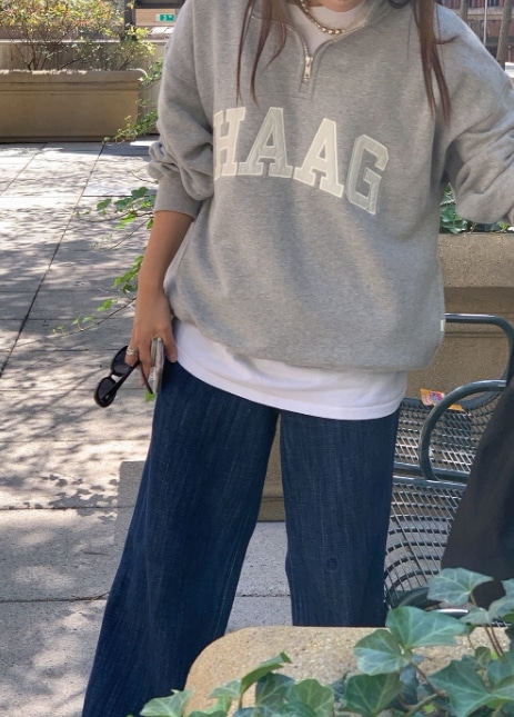 a haag half zip-up スウェット (2 COLORS)